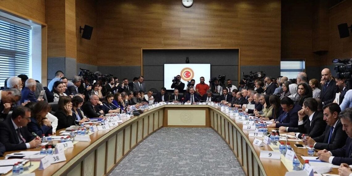 Süreçle ilgili yasa Adalet Komisyonu’nda kabul edildi
