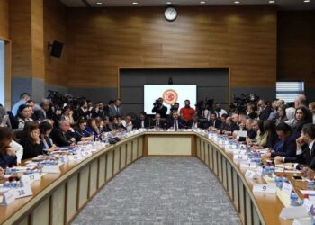 Süreçle ilgili yasa Adalet Komisyonu'nda kabul edildi 2 Süreçle ilgili yasa Adalet Komisyonu’nda kabul edildi