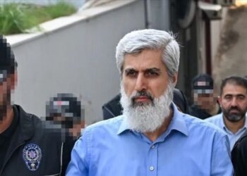 "Kuytulcular" yapılanmasına yönelik soruşturmada Alparslan Kuytul ve eşi tutuklandı 3 “Kuytulcular” yapılanmasına yönelik soruşturmada Alparslan Kuytul ve eşi tutuklandı