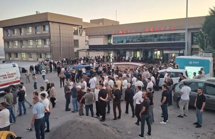 Beypazarı'nda maden kazasında 1 kişi hayatını kaybetti 1 Beypazarı’nda maden kazasında 1 kişi hayatını kaybetti