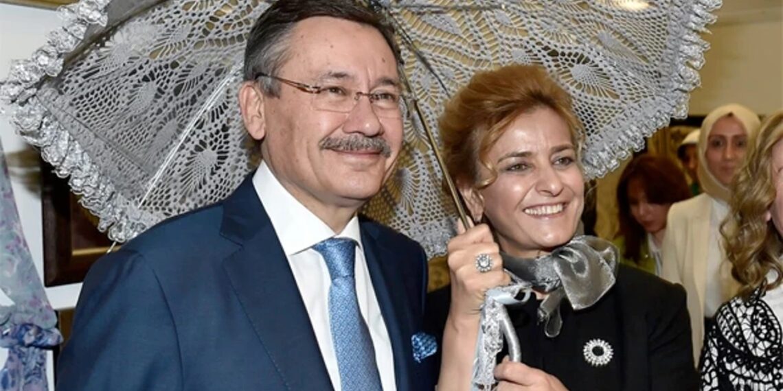 Anasayfa 69 Gökçek ailesinin İzmir’de de 300 milyon liralık kaçak villası çıktı