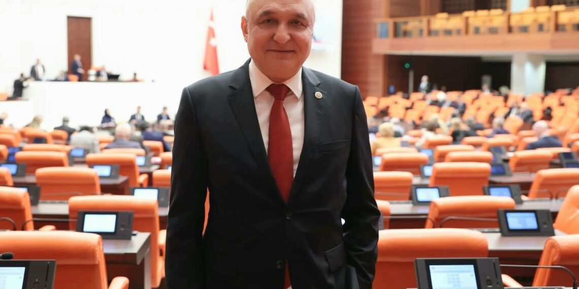 Anasayfa 66 Bıçaklanan YENİ Parti Milletvekili Meriç İstanbul’a nakledilecek