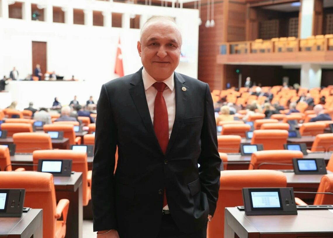 Bıçaklanan YENİ Parti Milletvekili Meriç İstanbul'a nakledilecek 1 Bıçaklanan YENİ Parti Milletvekili Meriç İstanbul’a nakledilecek