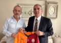 Ev hapsindeki UltrAslan liderine MHP’den dikkat çeken ziyaret 53 Ev hapsindeki UltrAslan liderine MHP’den dikkat çeken ziyaret