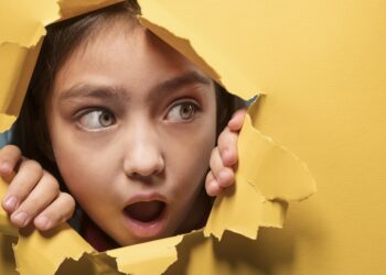 Ayla Leman Şanlı yazdı I Bir nesle muhbirlik okullarda öğretildi 1 Ayla Leman Şanlı yazdı I Bir nesle muhbirlik okullarda öğretildi