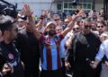 Trabzon’da Salah heyecanı: Taraftarlar havalimanına akın etti