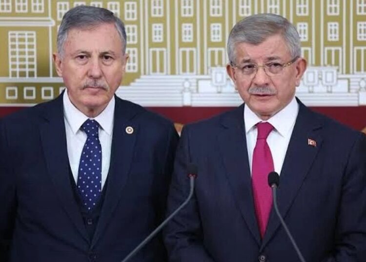 Gelecek Partisi’nde fesih krizi: Selçuk Özdağ genel başkanlığa aday olacak 1 Gelecek Partisi’nde fesih krizi: Selçuk Özdağ genel başkanlığa aday olacak