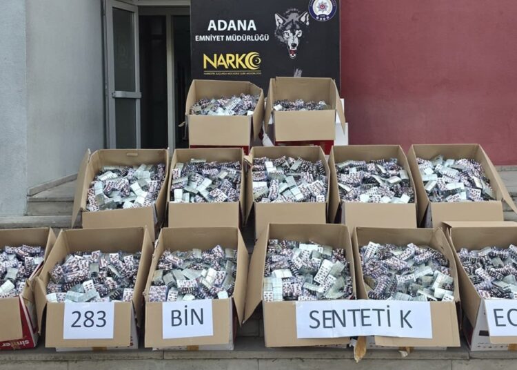 Evinden 283 bin adet sentetik hap çıktı, kime ait olduğunu söylemedi