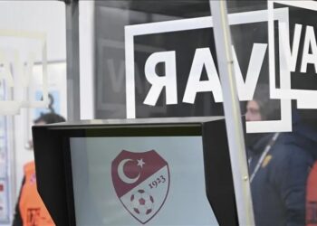 VAR hakemi hakkında dikkat çeken iddia: TFF’den alacağı paraya icra geldi 2 VAR hakemi hakkında dikkat çeken iddia: TFF’den alacağı paraya icra geldi
