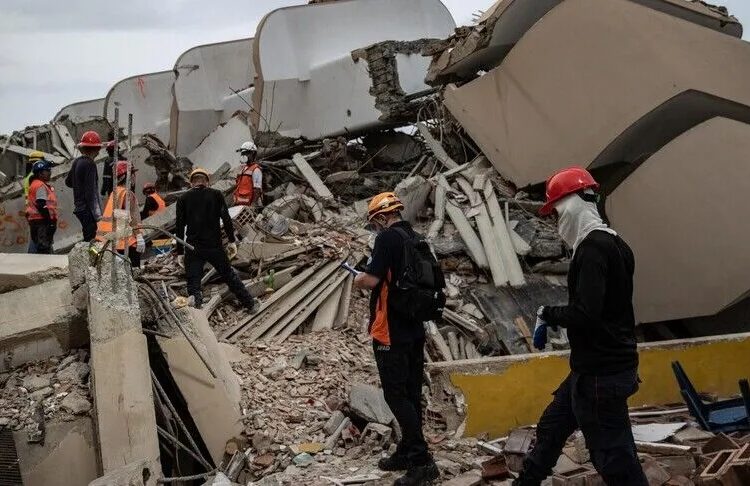 Venezuela'daki depremlerde can kaybı 6 bin 125'e yükseldi 1 Venezuela’daki depremlerde can kaybı 6 bin 125’e yükseldi