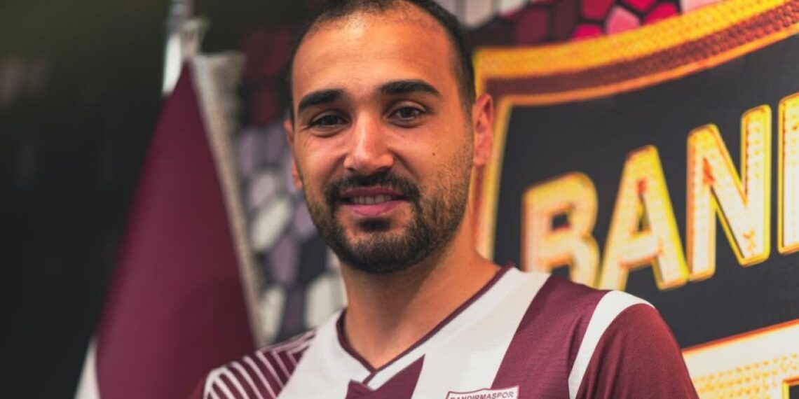 Anasayfa 66 25 yaşındaki futbolcu hayatını kaybetti