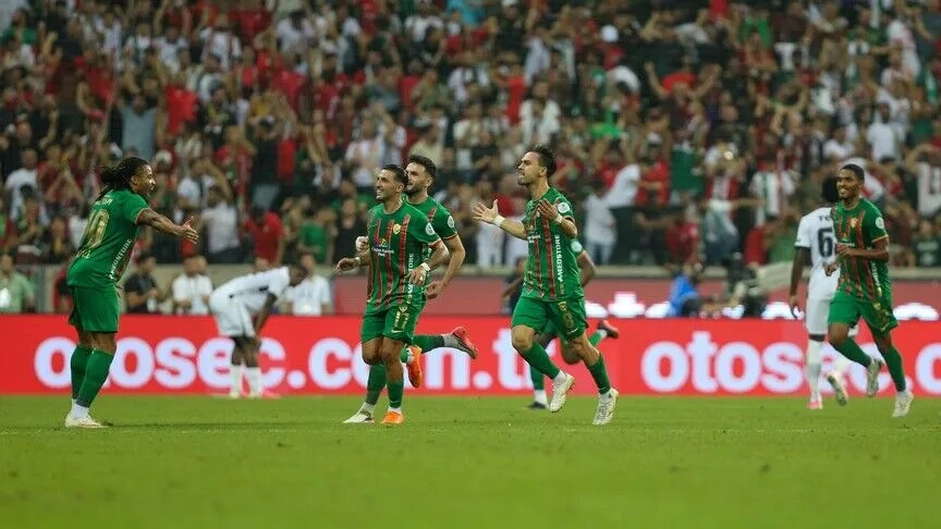 Anasayfa 66 Beşiktaş’ı mağlup eden Amedspor, zirveye çıktı