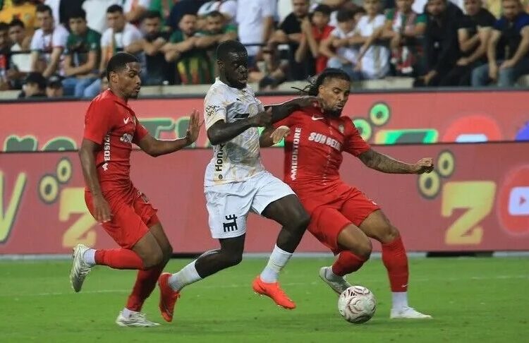 Amed Sportif Faaliyetler, İstanbul Başakşehir'i mağlup etti 1 Amed Sportif Faaliyetler, İstanbul Başakşehir’i mağlup etti