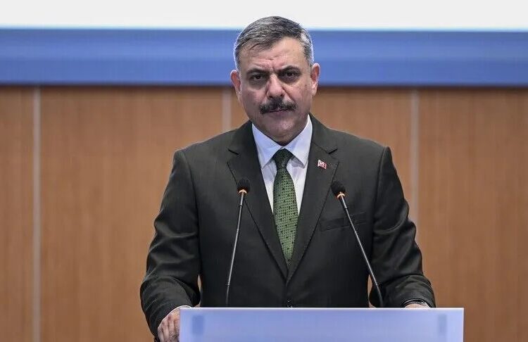 Bakan Çiftçi: Milletimizin helal kazancına, alın terine ve birikimine uzanan kirli elleri mutlaka kırarız 1 Bakan Çiftçi: Milletimizin helal kazancına, alın terine ve birikimine uzanan kirli elleri mutlaka kırarız