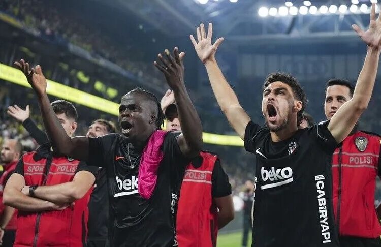 Beşiktaş, bir sezonluk aranın ardından derbi kazandı 1 Beşiktaş, bir sezonluk aranın ardından derbi kazandı