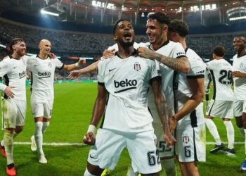 Beşiktaş, UEFA Avrupa Ligi'ne 3 puanla başladı 3 Beşiktaş, UEFA Avrupa Ligi’ne 3 puanla başladı