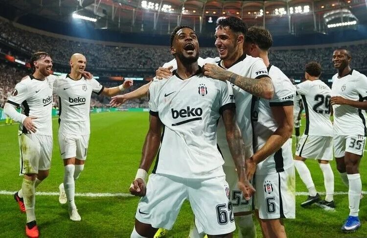 Beşiktaş, UEFA Avrupa Ligi'ne 3 puanla başladı 1 Beşiktaş, UEFA Avrupa Ligi’ne 3 puanla başladı