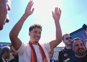 Galatasaray, milli oyuncu Deniz Gül'ü kadrosuna kattı 23 Galatasaray, milli oyuncu Deniz Gül’ü kadrosuna kattı