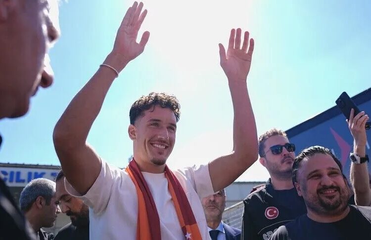 Galatasaray, milli oyuncu Deniz Gül'ü kadrosuna kattı 1 Galatasaray, milli oyuncu Deniz Gül’ü kadrosuna kattı