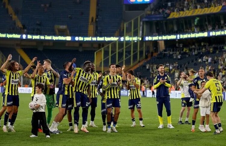 Fenerbahçe 3 puanı tarihi skorla aldı