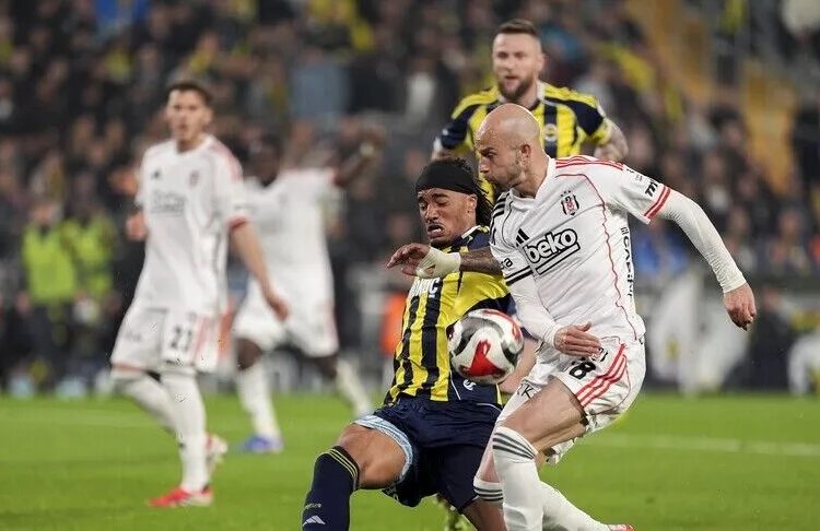 Derbide ilk golü atan çoğunlukla kazanıyor 1 Derbide ilk golü atan çoğunlukla kazanıyor