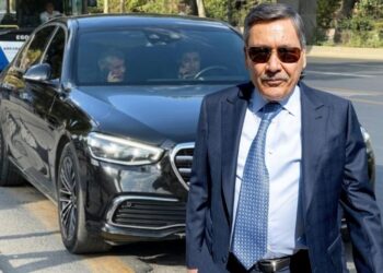 Gökçek’in Mercedes’iyle Ankara’da 5 ev alınabiliyor 2 Gökçek’in Mercedes’iyle Ankara’da 5 ev alınabiliyor