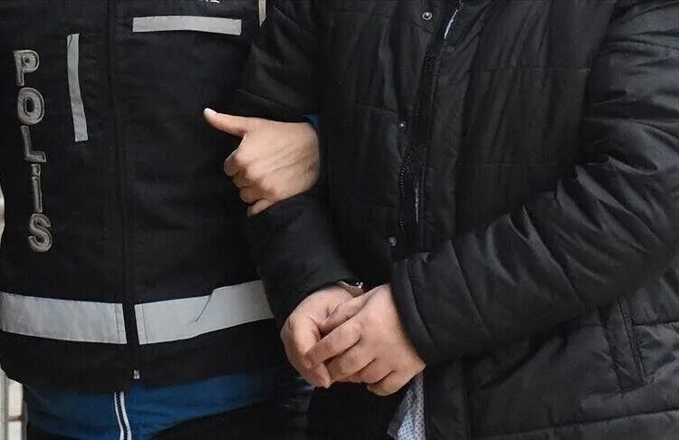 Yılbaşından bu yana 714 firari suçlunun Türkiye'ye iadesi sağlandı 1 Yılbaşından bu yana 714 firari suçlunun Türkiye’ye iadesi sağlandı
