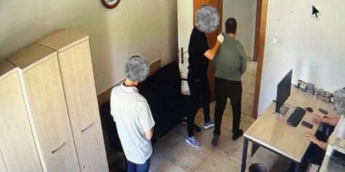 Anasayfa 65 Gözaltında darp iddiası: Genç beyin kanaması geçirdi