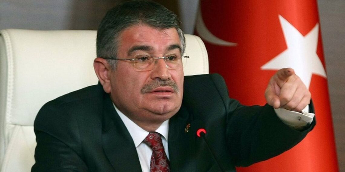 Anasayfa 68 Eski İçişleri Bakanı Şahin hakkında yurt dışına çıkış yasağı