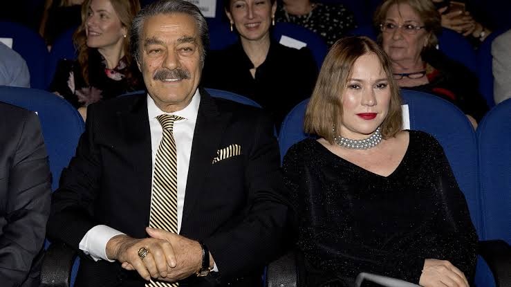 Kadir İnanır’ın vasiyeti ortaya çıktı! Tüm mirasını Jülide Kural’a bıraktı 1 Kadir İnanır’ın vasiyeti ortaya çıktı! Tüm mirasını Jülide Kural’a bıraktı