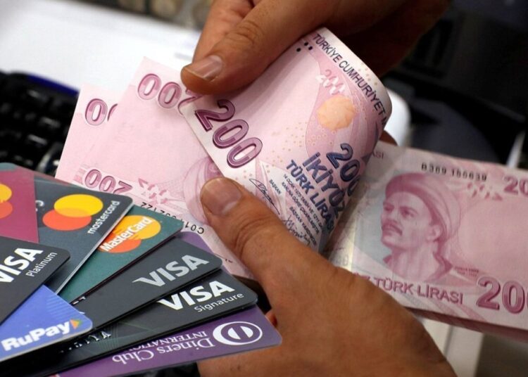 Bireysel borçlar 6 trilyon 891 milyar liraya ulaştı 1 Bireysel borçlar 6 trilyon 891 milyar liraya ulaştı