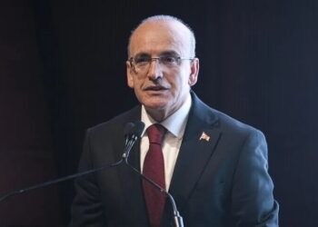 Mehmet Şimşek “istifa” iddialarını yalanladı 2 Mehmet Şimşek “istifa” iddialarını yalanladı