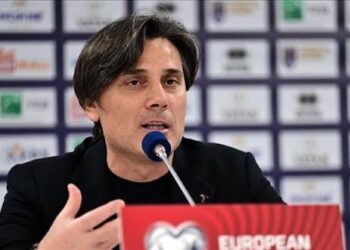 Montella’dan Fransa yenilgisi sonrası dikkat çeken sözler: Daha fazlasını hak ediyorduk 5 Montella’dan Fransa yenilgisi sonrası dikkat çeken sözler: Daha fazlasını hak ediyorduk