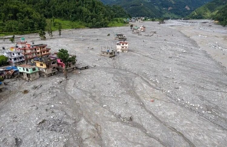 Nepal'deki sel felaketinde hayatını kaybedenlerin sayısı 1367'ye çıktı 1 Nepal’deki sel felaketinde hayatını kaybedenlerin sayısı 1367’ye çıktı