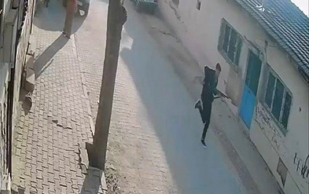 Okul saldırısında yeni detay: Şüpheli bir gün önce “kız meselesi” nedeniyle kavga etmiş 1 Okul saldırısında yeni detay: Şüpheli bir gün önce “kız meselesi” nedeniyle kavga etmiş