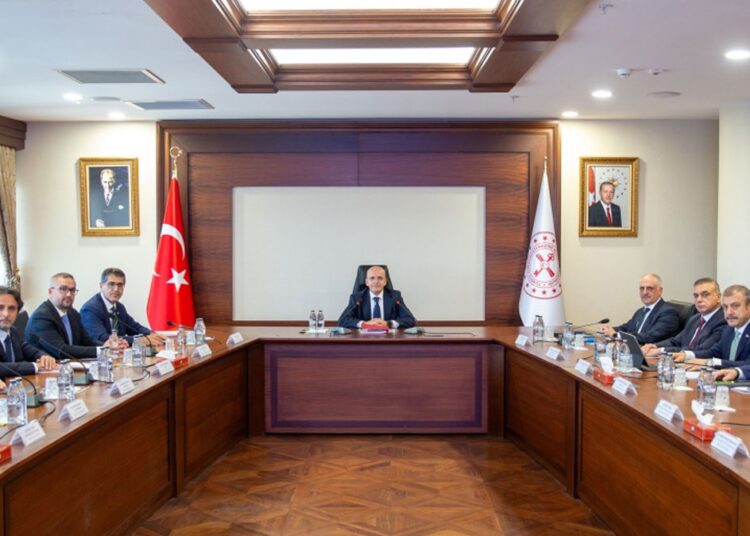 Piyasalardaki sert sarsıntının ardından kritik zirve: Şimşek başkanlığındaki FİK toplandı 1 Piyasalardaki sert sarsıntının ardından kritik zirve: Şimşek başkanlığındaki FİK toplandı
