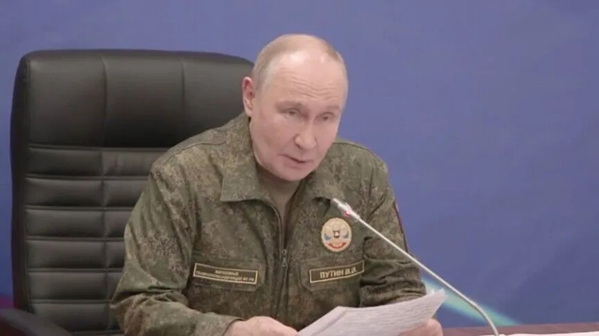 Anasayfa 66 Putin Ukrayna’nın enerji altyapısına yönelik yoğun saldırı emri verdi