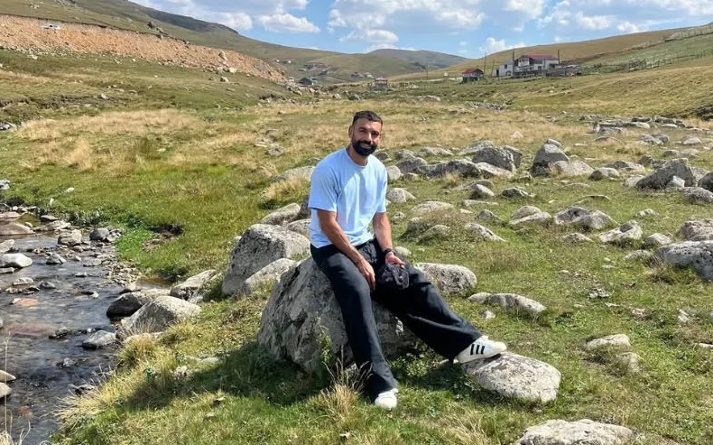 Anasayfa 65 Salah’ın oturduğu kaya şöhret oldu, Trabzonluların akınına uğruyor