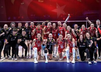 A Milli Kadın Voleybol Takımı, üst üste ikinci kez Avrupa şampiyonu 3 A Milli Kadın Voleybol Takımı, üst üste ikinci kez Avrupa şampiyonu