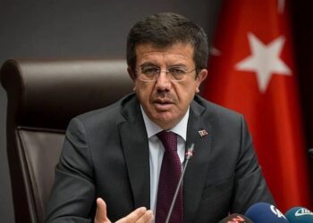 Fon iddialarını doğrulayan Zeybekçi: Biz de mağdurlardan biriyiz 2 Fon iddialarını doğrulayan Zeybekçi: Biz de mağdurlardan biriyiz