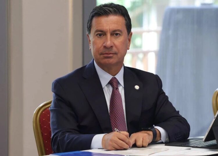 Muğla Büyükşehir Belediye Başkanı Aras CHP'den istifa etti 1 Muğla Büyükşehir Belediye Başkanı Aras CHP’den istifa etti