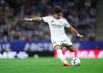 Arda Güler, Real Madrid'de eylül ayının futbolcusu seçildi 25 Arda Güler, Real Madrid’de eylül ayının futbolcusu seçildi