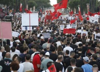 Suna Yaman yazdı I Arnavutluk’ta eğitim krizi hükümet karşıtı protestolara dönüştü