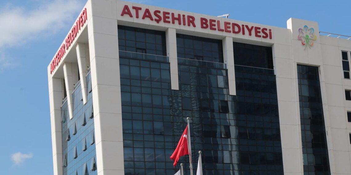 Ataşehir’de 17 yıllık CHP yönetimi sona erdi: AK Partili Orhan başkanvekili seçildi
