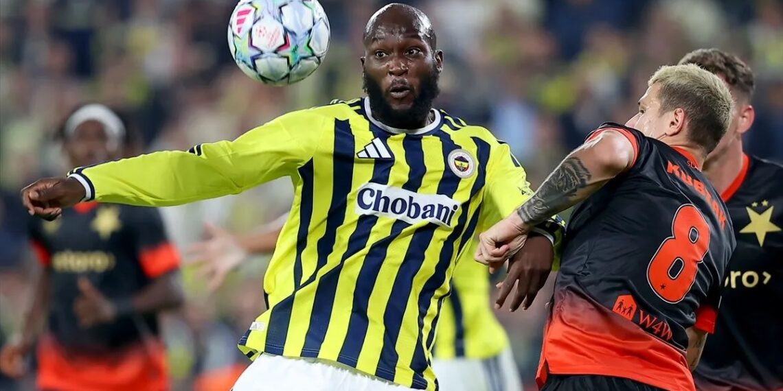 Anasayfa 80 Fenerbahçe, galibiyeti son dakikada kaçırdı