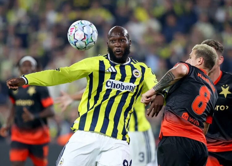 Fenerbahçe, galibiyeti son dakikada kaçırdı 1 Fenerbahçe, galibiyeti son dakikada kaçırdı