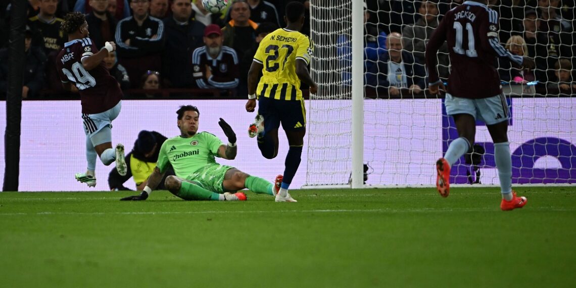 Anasayfa 69 Fenerbahçe, Aston Villa’ya farklı yenildi
