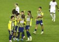Fenerbahçe hazırlık maçında Turan Tovuz'u 2-0 mağlup etti 12 Fenerbahçe hazırlık maçında Turan Tovuz’u 2-0 mağlup etti