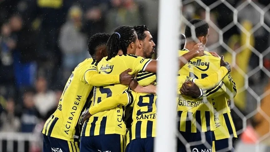 Anasayfa 79 Fenerbahçe, Galatasaray derbisi öncesi moral buldu