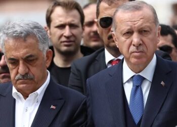 Cemil Barlas’tan Hayati Yazıcı’ya çağrı: Erdoğan’ı seviyorsa tüm görevlerini bırakmalı